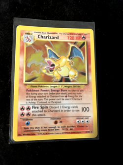Pokemon 1999 Charizard 4/102 Card Holo Rare Unlimited Edition Base Set - Image 1
