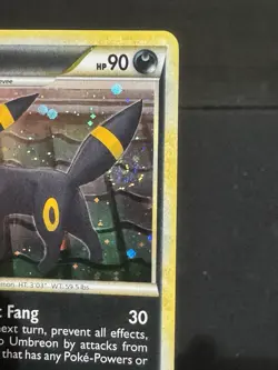 Umbreon 10/90 Holo Rare HGSS Undaunted Pokemon Card 2010 LP/NM SWIRL - Image 2