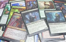 Unsorted Magic: The Gathering TCG and CCG Trading Cards (2000 Plus Cards) - Image 5