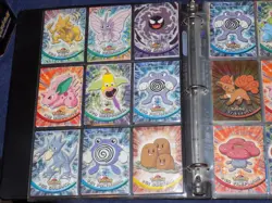 Pokemon VINTAGE Collection 110 TOPPS with some holo pokemon + more - Image 2