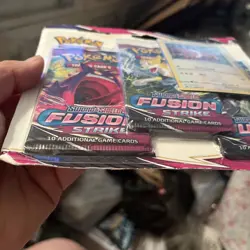 Pokemon TCG SWSH Fusion Strike 3 Pack Blister Booster New Sealed auction #11 - Image 2