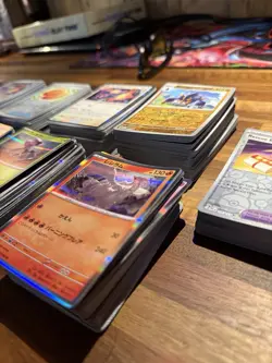 Lot Of Halo/reverse Halo Pokemon Cards 1000 + Some Dupicates Modern Sets - Image 2