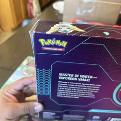 Pokemon Eeveelution Vmax Premium Collection Vaporeon Flareon Jolteon Set of 3 - Image 5