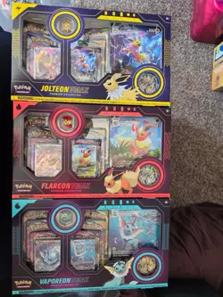 Pokemon Eeveelution Vmax Premium Collection Vaporeon Flareon Jolteon Set of 3 - Image 1