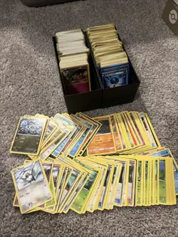 Mid Era Pokemon Card Bulk Lot 800 Cards - Image 1