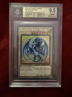 Blue-Eyes White Dragon BLMM-EN001 Battles of Legend: Monster Mayhem 1st Edition - Image 1
