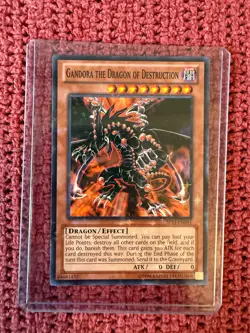Yugioh Gandora the Dragon of Destruction (Starfoil) SP13-EN041 Star Pack 2013 - Image 1
