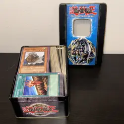 Yugioh Common bulk card lot W/ Collectors Tin - Image 1