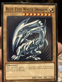 Blue-Eyes White Dragon (Version 2) LDK2-ENK01 Legendary Decks II Unlimited - Image 1