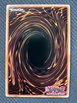 Yugioh Elemental HERO Escuridao Limited Edition Ultra Rare YG09-EN001 NM - Image 2