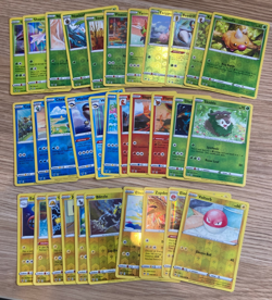 Vivid Voltage Near Complete Master Set 173x Pokemon Card Holo Reverse A - Image 2