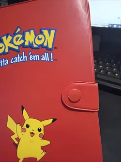 Vintage Pokemon Gotta Catch 'Em All Binder Red Pikachu 1999 - Image 2