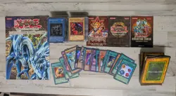 Yu-Gi-Oh! TCG Card Lot Mix Of Vintage And Modern Holos Common Uncommon Booklets - Image 1