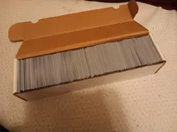 Magic the Gathering Deckmaster Mixed Bulk Card Lot BCW Storage Box 800 Cards (A) - Image 1