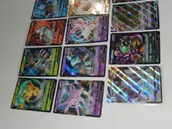 Pokemon S&S Evolving Skies LOT of 17 V and Vmax Cards NO DUPLICATES - Image 2