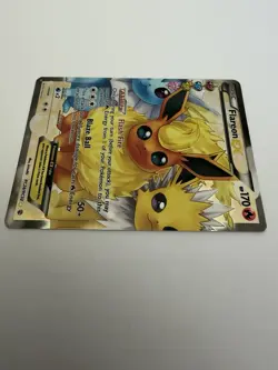 Flareon EX RC28/32 Full Art Ultra Rare Generations: Radiant Collection Holo - Image 3