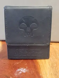 Magic the Gathering - Black Skull Box - Magnetic Flip Cover Deck Box - Image 1