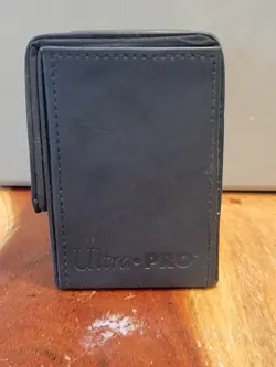Magic the Gathering - Black Skull Box - Magnetic Flip Cover Deck Box - Image 2