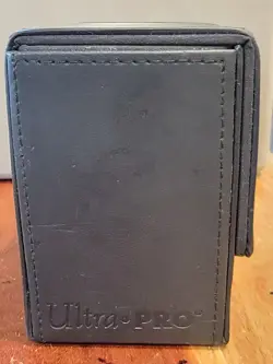 Magic the Gathering - Black Skull Box - Magnetic Flip Cover Deck Box - Image 4