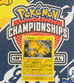 POKEMON Zapdos 24/68 Sun & Moon Hidden Fates Reverse Holo Rare Card NM - Image 1