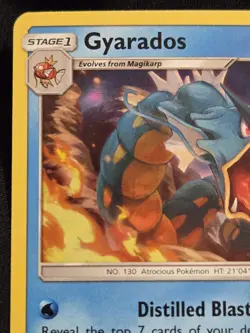 Pokemon TCG: Sun & Moon Team Up - Gyarados (30/181) Holo Rare LP - Image 2