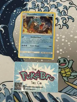 Gyarados 30/181 Holo Rare Sun Moon Team Up Pokemon TCG 2019 LP - Image 1