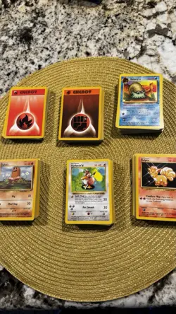Vintage WOTC Pokemon TCG Bulk Lot of over 300+ Cards - Base Set, Fossil, Jungle - Image 4