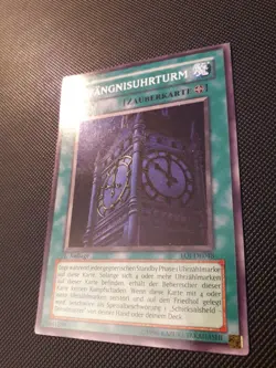 Yu-Gi-Oh! Gefangnisuhrturm, EOJ-DE048, Super Rare, 1. Auflage, Deutsch, EX - Image 2