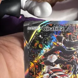 Pokemon TCG Giratina v 186/196 2022 Lost Origin Alt Full Art Mint/Nm Condition - Image 3