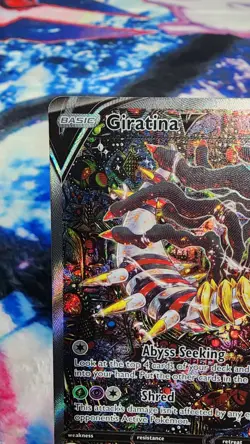 Pokemon TCG Giratina v 186/196 2022 Lost Origin Alt Full Art Mint/Nm Condition - Image 2