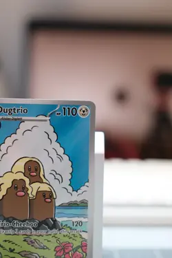 Alolan Dugtrio #208/191 - Surging Sparks (Illustration Rare) Full Art NM Pokemon - Image 3
