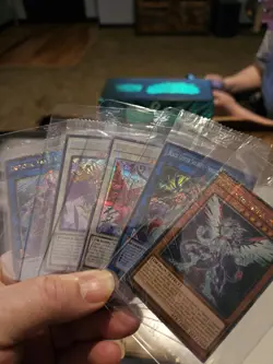 Yugioh Collection lot Tons Of Holos - Image 2