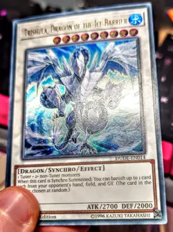 Yu-Gi-Oh! Ultimate Rare Style Trishula, Dragon of the Ice Barrier - Image 4