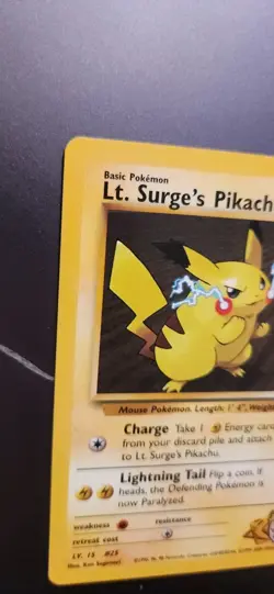 Lt. Surge's Pikachu - 81/132 - Pokemon Gym Heroes Unlimited Card WOTC NM - Image 3