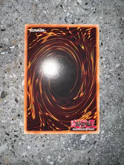 YugiOh 1x Blue-Eyes White Dragon MVP1-ENG55 1st Edition Gold Rare - Image 4