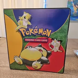 Pokemon Trading Card Binder & 75 Cards. Wizards of the Coast.3-Ring. 1999 - Image 1