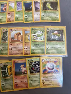 Pokemon WOTC 24 Cards Lot Vintage Collection Base Set / Jungle MP - Image 3