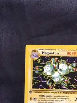 Pokemon Cards: Fossil 1st Edition Rare: Magneton 26/62 - Image 2