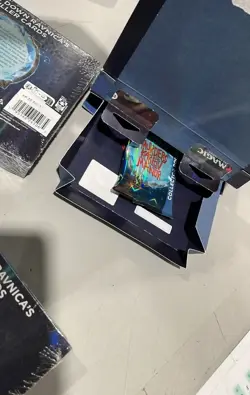 (OPEN BOX) Magic The Gathering MTG TCG Murders at Karlov Manor Collector Booster - Image 1