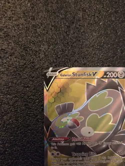 Galarian Stunfisk V (Full Art) - SWSH03: Darkness Ablaze (SWSH03) Pokemon Card - Image 3