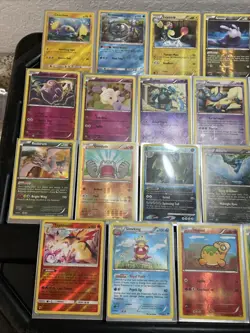 (30) Pokemon Cards Lot WOTC Vtg Holo STAMPED REVERSE Typhlosion Reshiram Beartic - Image 2