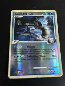 Pokemon TCG Gyarados 30/127 Reverse Holo Rare Platinum Base DMG - Image 1