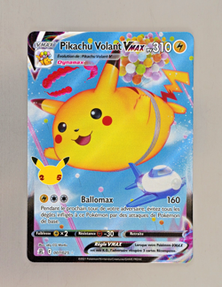 CARTE POKEMON PIKACHU VOLANT VMAX 007/025 FR Celebrations - Image 1