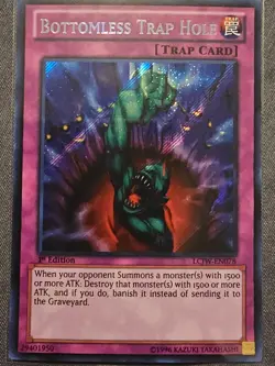 Bottomless Trap Hole LCJW-EN078 1st Edition Yu-Gi-Oh! Secret Rare NM - Image 1