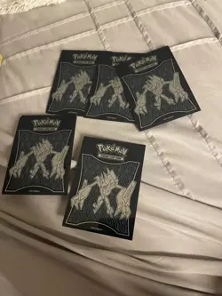 Pokemon 435 Pokemon TCG Trading Cards Collection with 6 extra card cases 636996769661 - Image 2