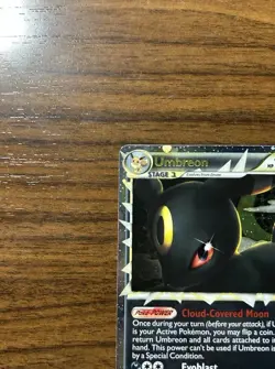 Umbreon (Prime) - Undaunted (UD) Holofoil #86/90 Pokemon Card - Image 3