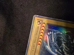 Yugioh card Blue-Eyes White Dragon SDK-001 Holo Moderate Play - Image 4