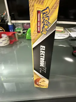Pokemon TCG Hisuian Electrode V Box - 4 Packs - Factory Sealed 820650871214 - Image 3
