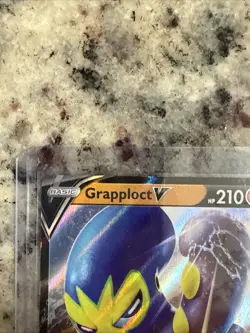 Grapploct V 032/073 Sword & Shield Champion's Path Rare Holo Pokemon Card - NM - Image 2