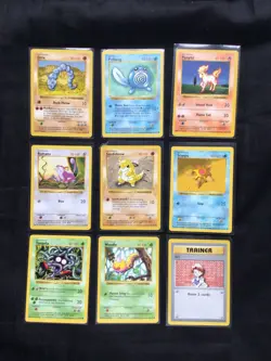 Pokemon Cards: Shadowless Base Set 28 Card Non-Holo Lot - Image 3